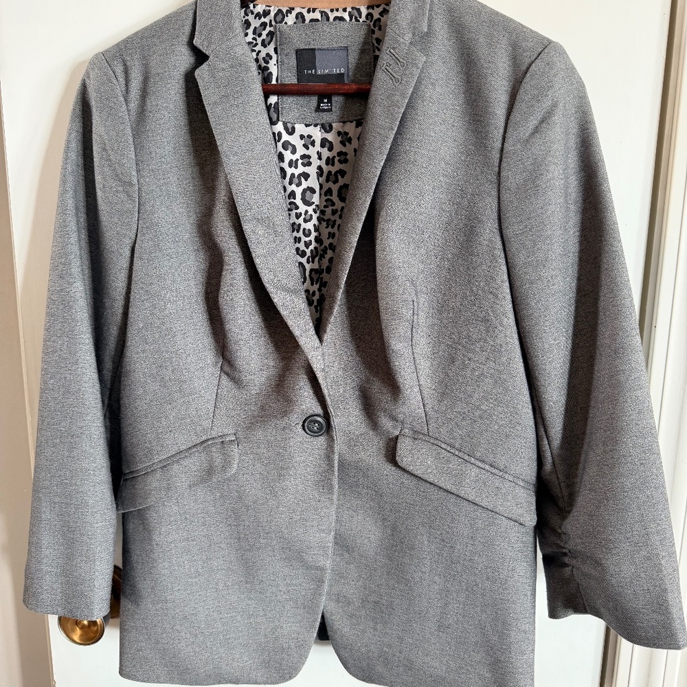 The Limited 3/4 sleeve suit jacket